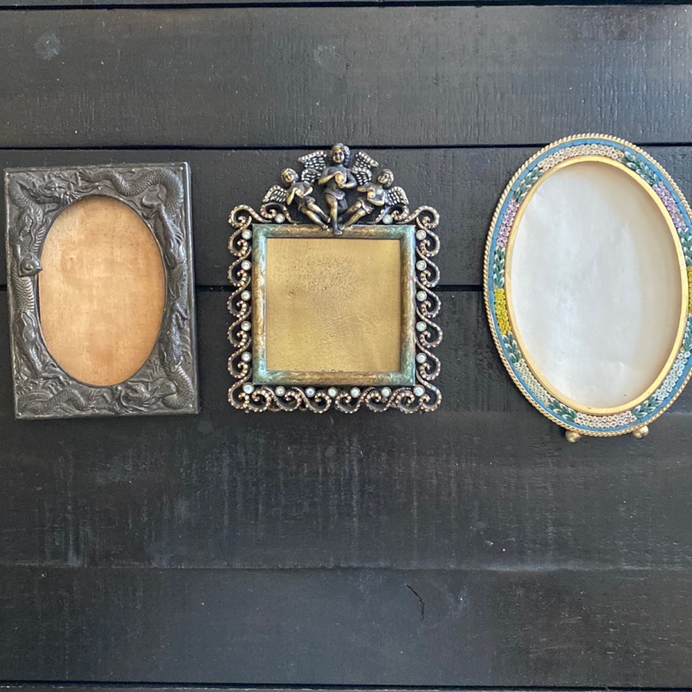 Picture frame antique , vintage style , jay strongwater qty 3 items